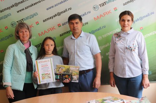Азнакайда “Сабантуй бүген бездә” рәсем бәйгесендә җиңүчеләр бүләкләнде