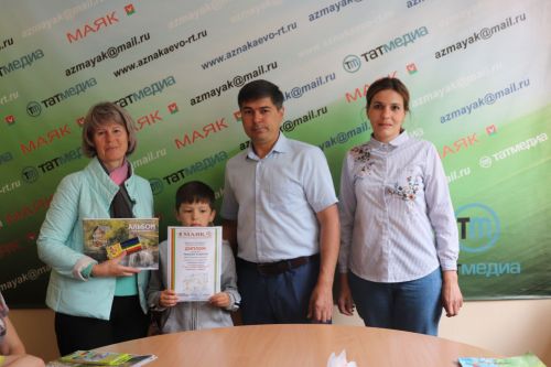 Азнакайда “Сабантуй бүген бездә” рәсем бәйгесендә җиңүчеләр бүләкләнде