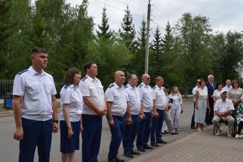 В Азнакаево открыли стелу в память об Идияте Хамидуллине