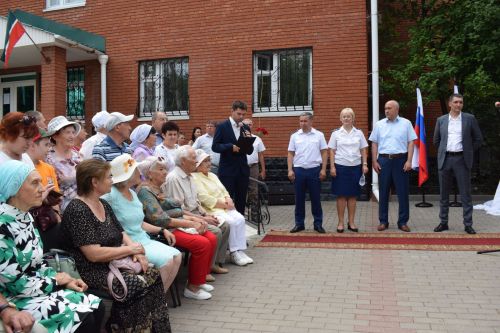 В Азнакаево открыли стелу в память об Идияте Хамидуллине