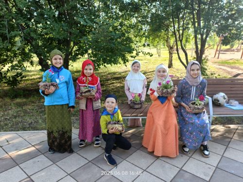 Бу җәйдә дә Азнакай балалары мәчет яны лагерьларында ял иттеләр