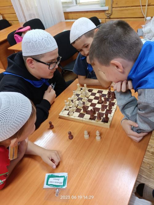 Бу җәйдә дә Азнакай балалары мәчет яны лагерьларында ял иттеләр