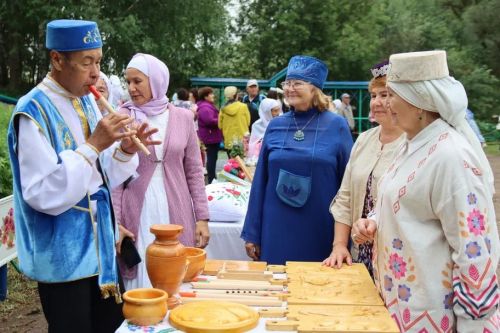 Азнакай аккалфаклылары Мөслимдә булып кайтты