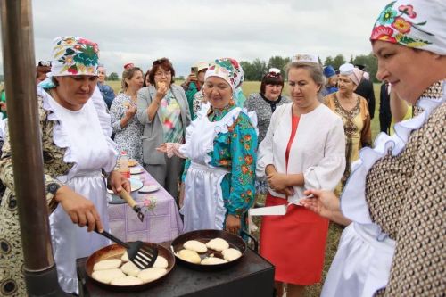 Азнакай аккалфаклылары Мөслимдә булып кайтты
