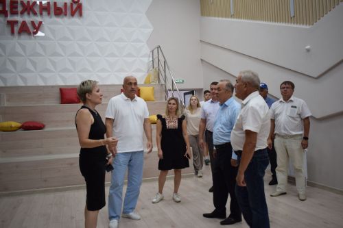 Әгъзам Гобәйдуллин: «Азнакай - үсеш, төзелеш программаларында иң активлардан»