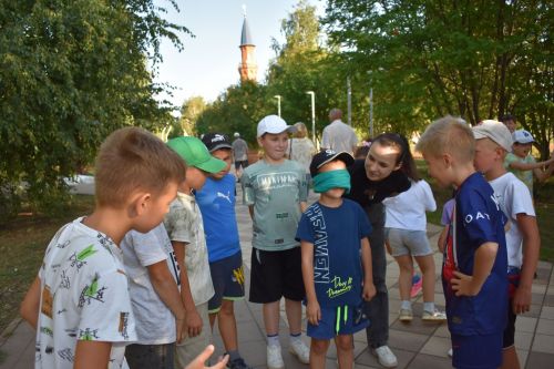 Азнакайлылар алма спасын бәйрәм иттеләр
