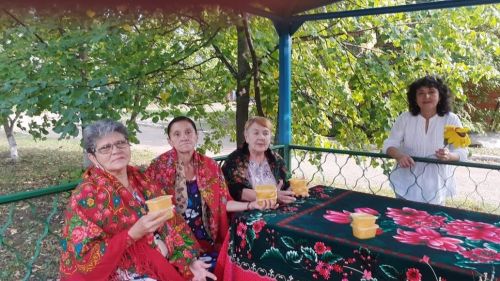 В Актюбинском доме-интернате отметили медовый праздник