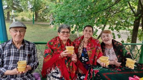 В Актюбинском доме-интернате отметили медовый праздник