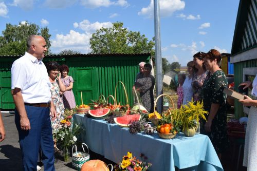 В селе Тумутук обновляются дворы