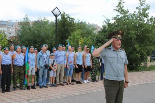 В Азнакаево отпраздновали День Воздушно-десантных войск