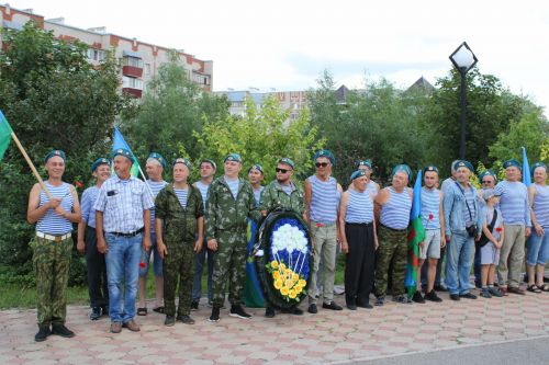 В Азнакаево отпраздновали День Воздушно-десантных войск