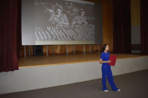 В Азнакаево прошла патриотическая беседа о роли женщины в годы войны