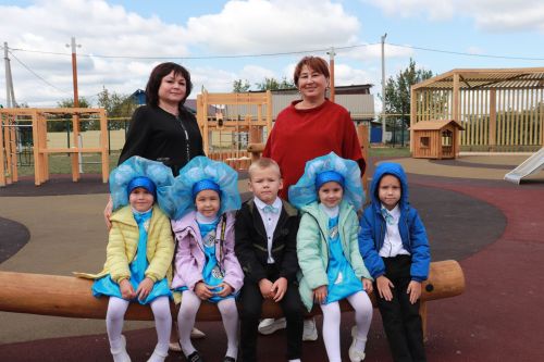 Мәлбагыш авылы балаларын заманча бакча каршы алды