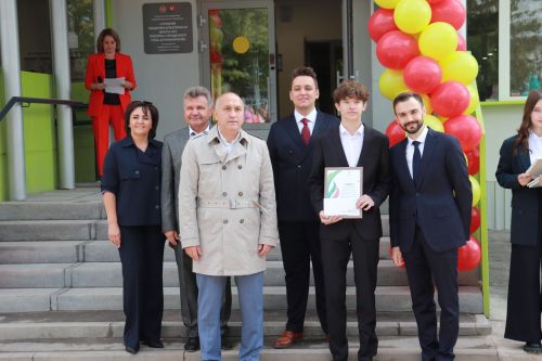 В поселке Актюбинский после капитального ремонта открылась школа