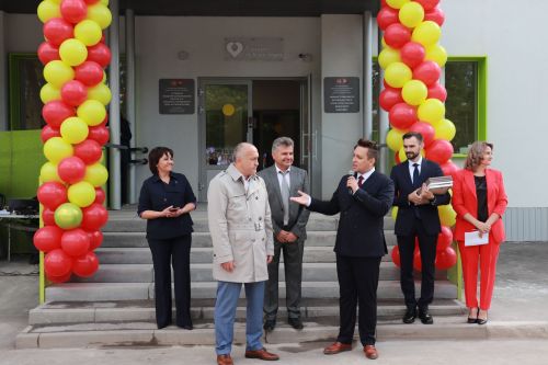 В поселке Актюбинский после капитального ремонта открылась школа