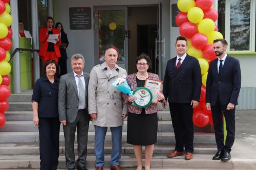 В поселке Актюбинский после капитального ремонта открылась школа