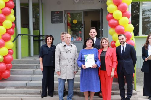 В поселке Актюбинский после капитального ремонта открылась школа
