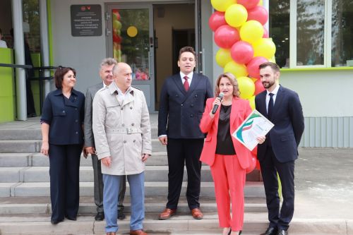 В поселке Актюбинский после капитального ремонта открылась школа