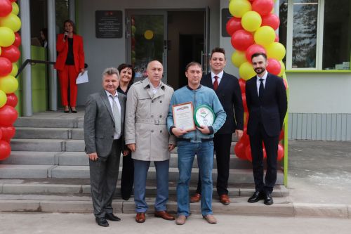 В поселке Актюбинский после капитального ремонта открылась школа