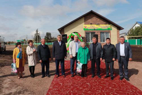 Карамалы авылында яңа кибет ачылды