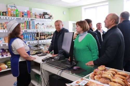 Карамалы авылында яңа кибет ачылды