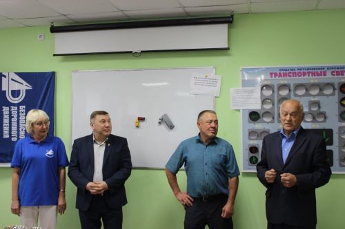 В Азнакаево выявили самых лучших «Автобабая» и «Автоэби»