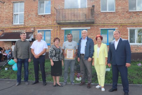 Азнакай муниципаль район башлыгы Марсель Шәйдуллин авылларда төзекләндерү эшләре белән танышты