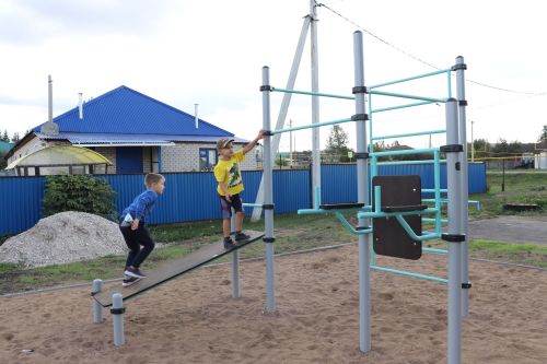Азнакай муниципаль район башлыгы Марсель Шәйдуллин авылларда төзекләндерү эшләре белән танышты