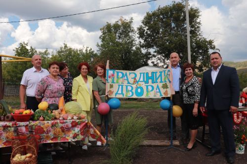 Азнакай муниципаль район башлыгы Марсель Шәйдуллин авылларда төзекләндерү эшләре белән танышты