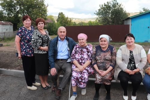 Азнакай муниципаль район башлыгы Марсель Шәйдуллин авылларда төзекләндерү эшләре белән танышты