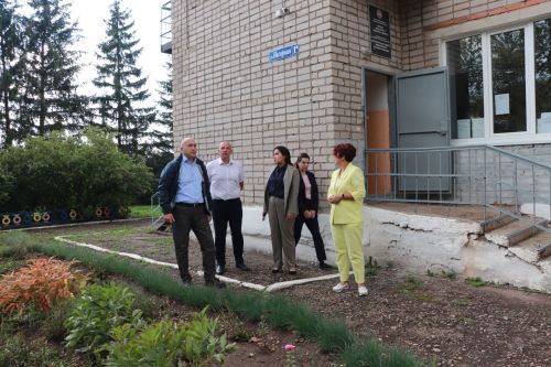 Азнакай муниципаль район башлыгы Марсель Шәйдуллин авылларда төзекләндерү эшләре белән танышты