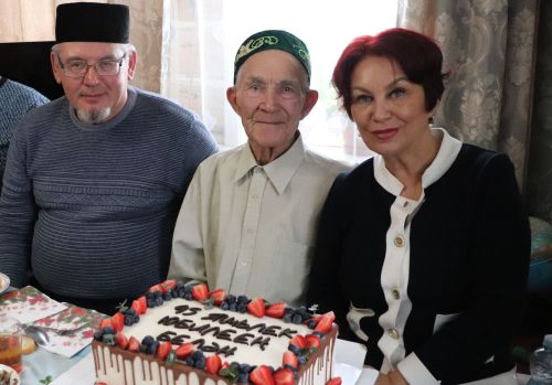 Азнакайлы Фәһем Миңнебаев 95 яшен тутырды