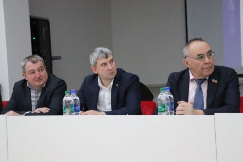 Азнакайда «Перекрыватель» коллективының җыелышы узды