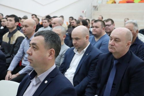 Азнакайда «Перекрыватель» коллективының җыелышы узды