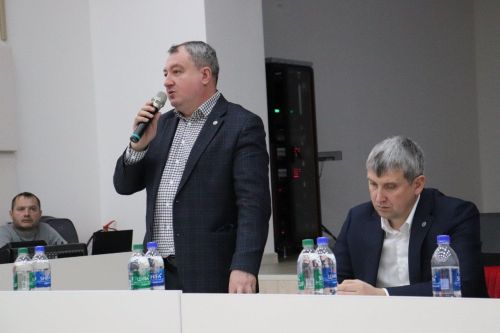 Азнакайда «Перекрыватель» коллективының җыелышы узды