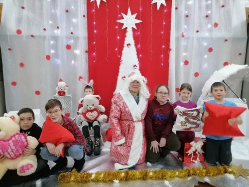 Азнакай районы Әгерҗе авылында Яңа еллар күңелле, балаларның каникуллары истәлекле узды