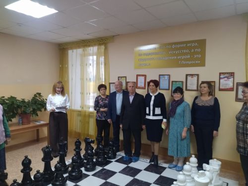 Азнакаевские ветераны соревнуются в шахматах и шашках