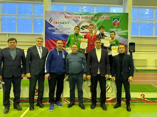Азнакай көрәшчесе республика турнирында икенче булды