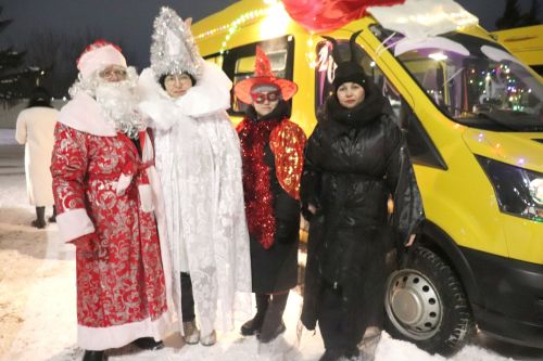 В Азнакаево состоялось открытие главной новогодней елки