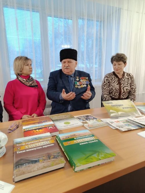 Азнакай үзәк китапханәсендә төбәкчеләр фикер алышты