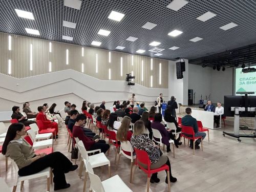 Азнакай яшьләре хисап җыелышына җыелды