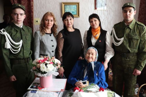 Азнакайның мәгариф ветераны 100 яшьлек юбилеен билгеләп үтте
