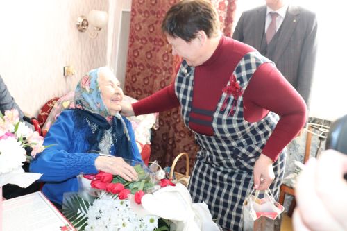Азнакайның мәгариф ветераны 100 яшьлек юбилеен билгеләп үтте