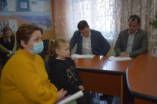 Азнакайда депутат халыкны кабул итте