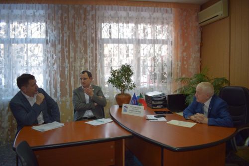 Азнакайда депутат халыкны кабул итте