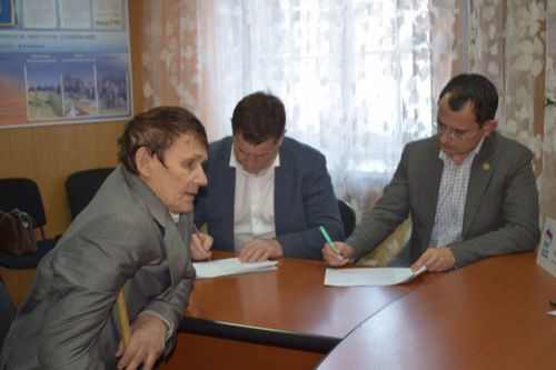 Азнакайда депутат халыкны кабул итте