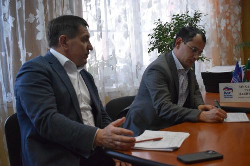 Азнакайда депутат халыкны кабул итте