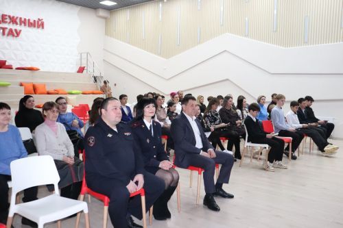 Юным азнакаевцам вручили паспорта