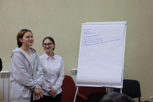 Азнакай техникумында гаилә белеменнән дәрес үтте