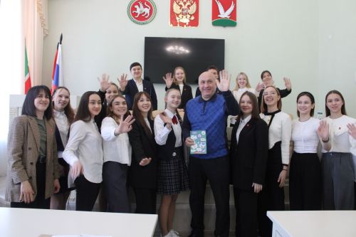 В Азнакаево прошло заседание совета «Движения Первых» с участием главы Азнакаевского муниципального района